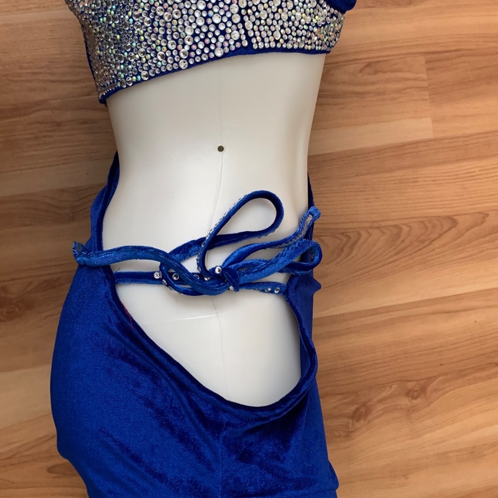 Dress - Picture 10 of 15